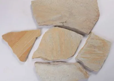 Amarello Quarzit Polygonal – Produkt von Natursteine Dayan
