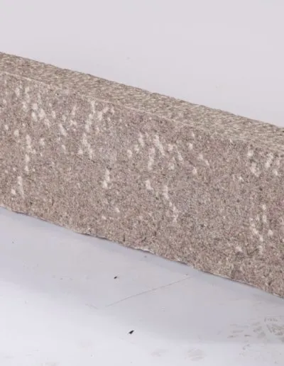 Granit Manga Bordstein – Produkt von Natursteine Dayan